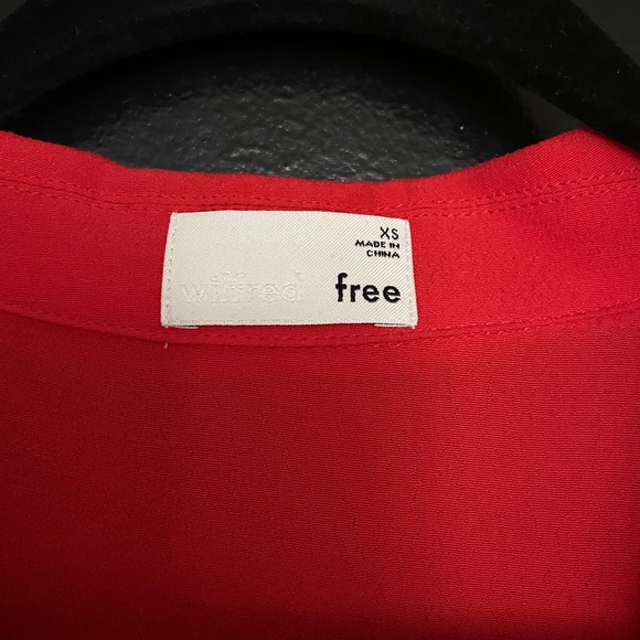 Aritzia Wilfred Free top - Picture 2 of 2